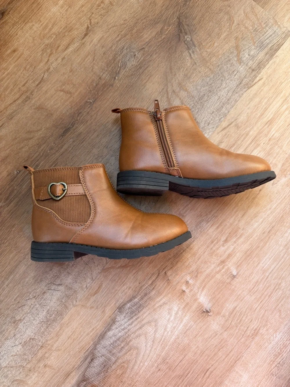 Carter's Tan Ankle Boots with Heart Buckle zip up sides size toddler 11